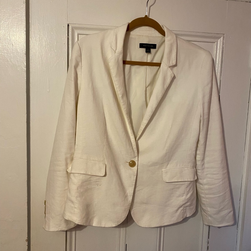 Ann Taylor White Blazer - Size 10